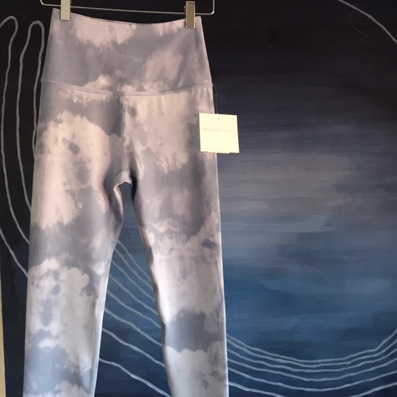 NWT Beyond Yoga Olympus Leggings - Picture 6 of 9